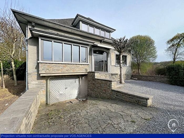 Maison 4 pièces à Avenue Schlogel, Ciney, à vendre