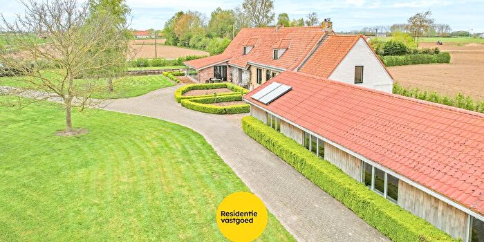 Notelaarstraat, Stavele : Maison 5 pièces à vendre