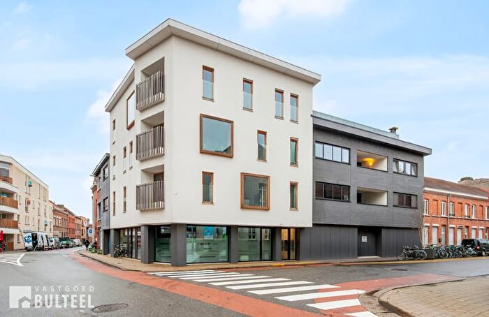 Appartement 5 pièces à Lodewijk De Meesterstraat, SintNiklaas, à vendre