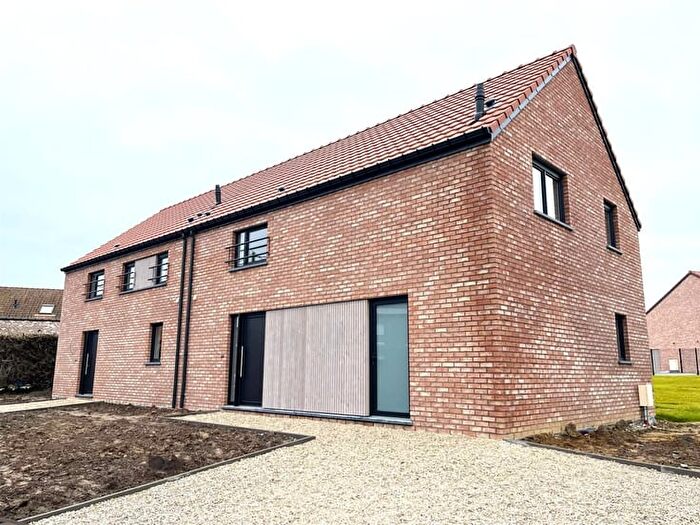 Rue de Kain, Mourcourt - Maison 3 pièces à vendre