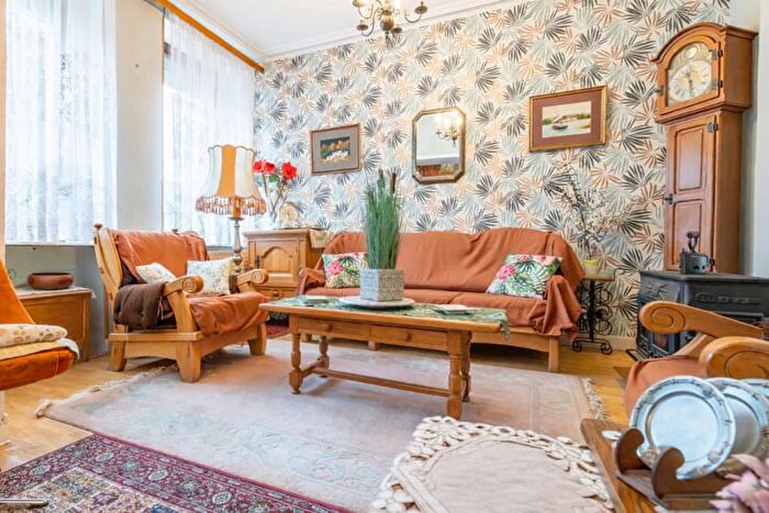 Maison 5 pièces à Route de Diekirch, Arlon, à vendre