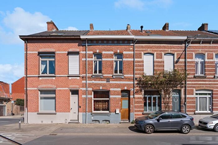 Maison 4 pièces à vendre à Dampoortstraat, SintKruis
