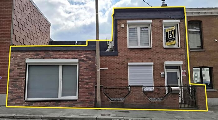 Maison 3 pièces à Rue des Tomballes, JEMEPPESURMEUSE, à vendre