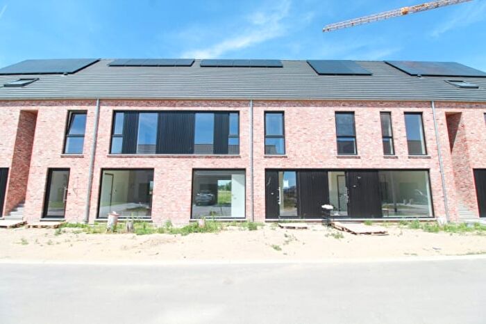 Simonne Brugghestraat, Roeselare : Maison 7 pièces à louer