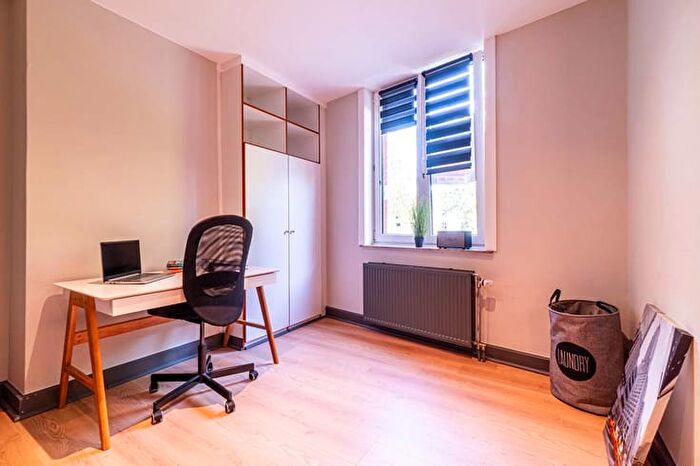 Appartement 1 pièce à louer à Place Verte, Tournai