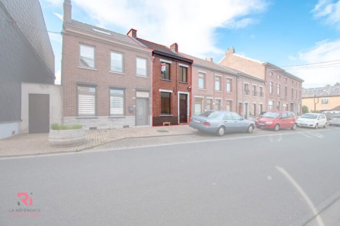 Rue De La Bruhaute, JUMET : Maison 7 pièces à vendre