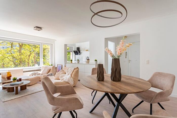 Appartement 3 pièces à De Roest D'alkemadelaan, Berchem, à vendre