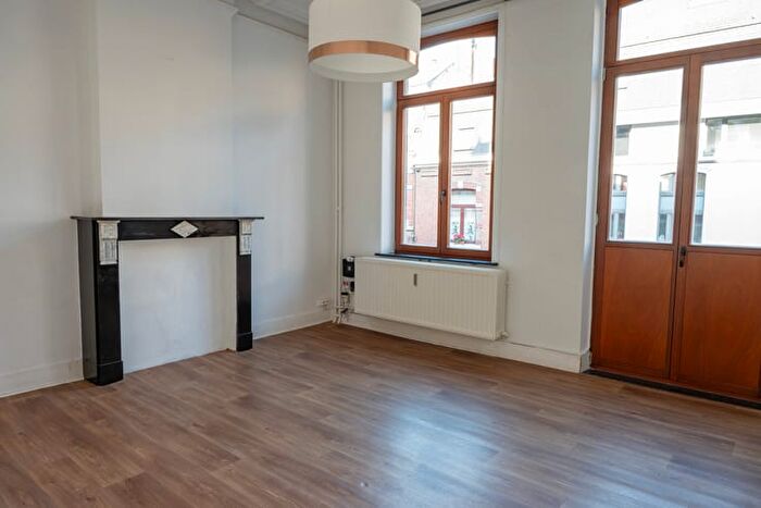 Appartement 4 pièces à Rue Henri Lemaître, Namur, à louer