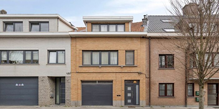 Maison 4 pièces à vendre à Meisestraat, StrombeekBever
