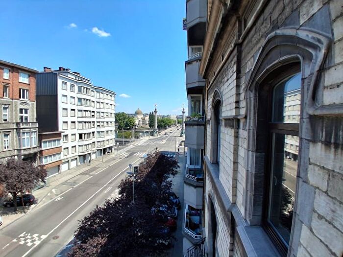 Avenue Emile Digneffe, Liège : Appartement 2 pièces à louer