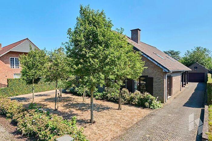 Maison 6 pièces à vendre - Ruiterijstraat, Lommel