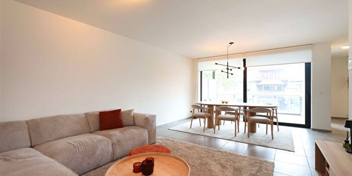 Kempische Steenweg, Hasselt : Appartement 2 pièces à vendre