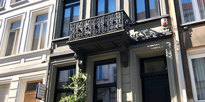 Jozef De Bomstraat, Antwerpen : Maison 4 pièces à louer