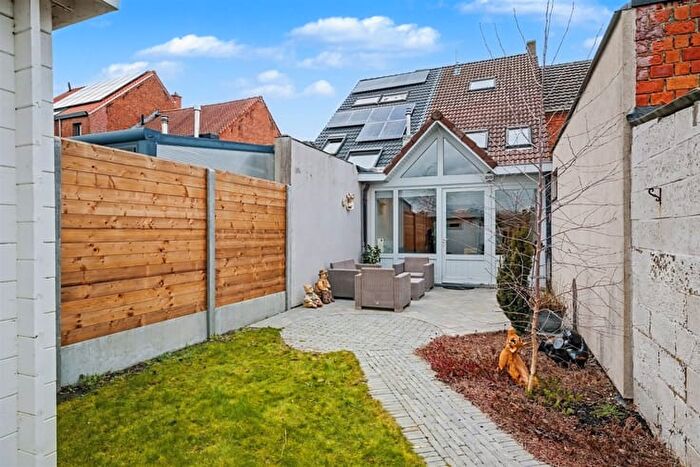 Maison 3 pièces à vendre - Stationstraat, SINTGILLISWAAS