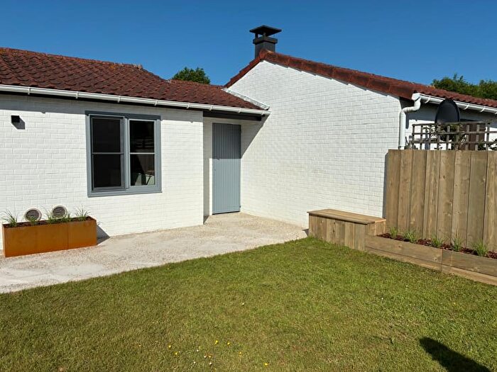 Bredeweg, De Haan : Maison 2 pièces à vendre