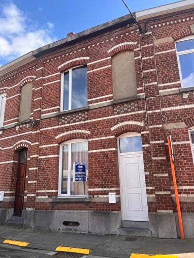 Maison 2 pièces à Marais du Bernil, LeuzeenHainaut, à vendre