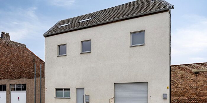 Appartement 2 pièces à Diestsesteenweg, Tienen, à vendre