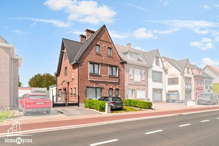 Dendermondse Steenweg, SINTNIKLAAS : Maison 7 pièces à vendre