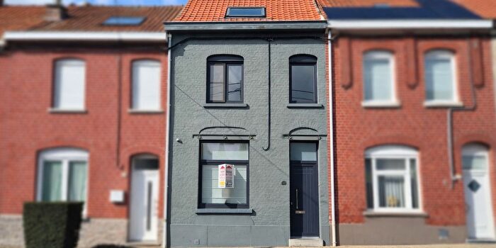 Maison 3 pièces à Bourgondiëlaan, Moeskroen, à vendre