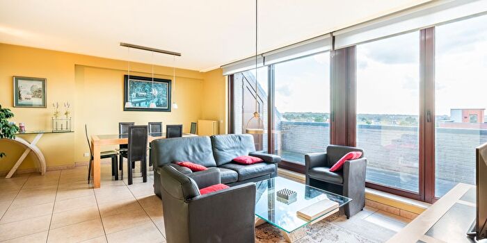 Appartement 3 pièces à Strandlaan, SintIdesbald, à vendre