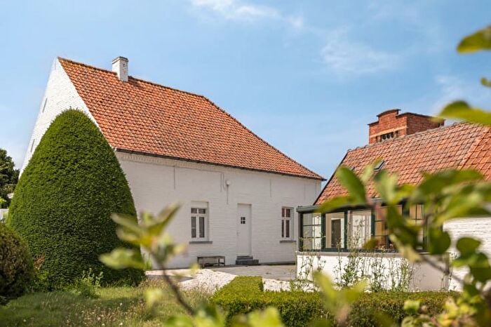 Maison 12 pièces à vendre à Kerkstraat, Olsene