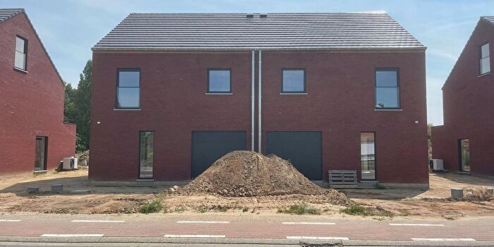 Maison 5 pièces à Kerkstraat, Sleidinge, à louer