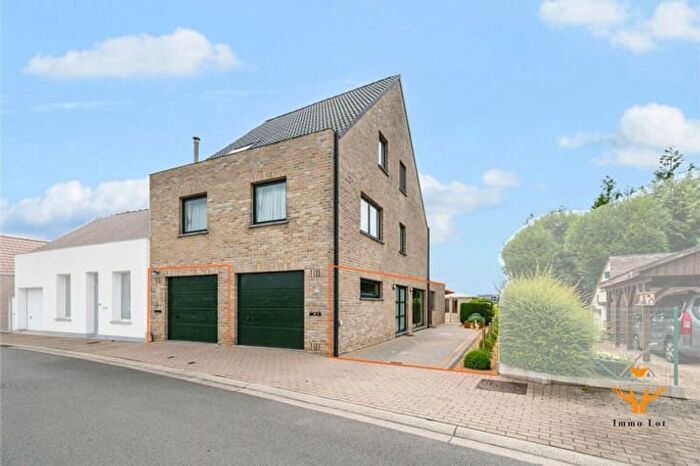 Appartement 2 pièces à vendre à Lange Dijkstraat, Dendermonde SintGillisbijDendermonde