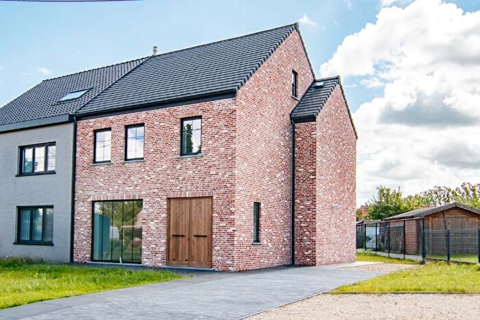 Hoogblookstraat, Diepenbeek : Maison 17 pièces à vendre