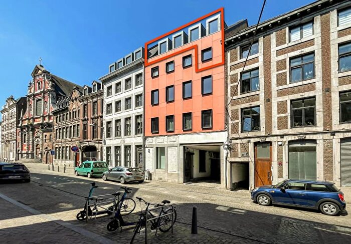 Appartement 4 pièces à louer à Rue HorsChâteau, Liège