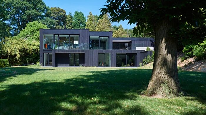 Maison 4 pièces à louer à Avenue du Bois d'Hennessy, La Hulpe