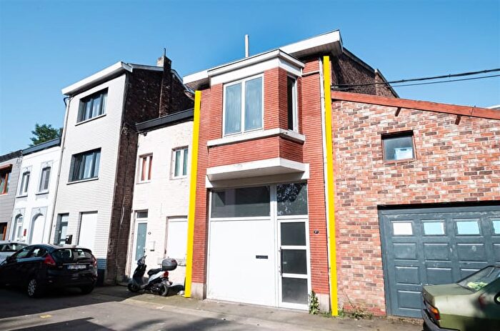 Maison 1 pièce à vendre à Rue Genot, Chênee