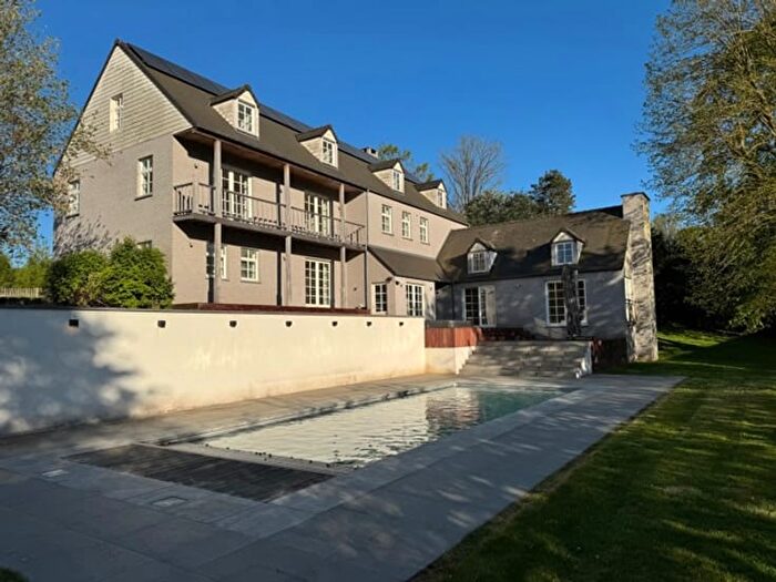 Maison 6 pièces à vendre - Rue du Chêne au Corbeau, Lasne