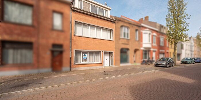 Maison 4 pièces à Vrijheidstraat, Oostende, à vendre