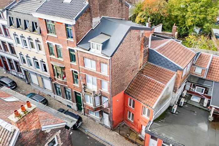 Rue des Fossés, Liège : Maison 3 pièces à vendre