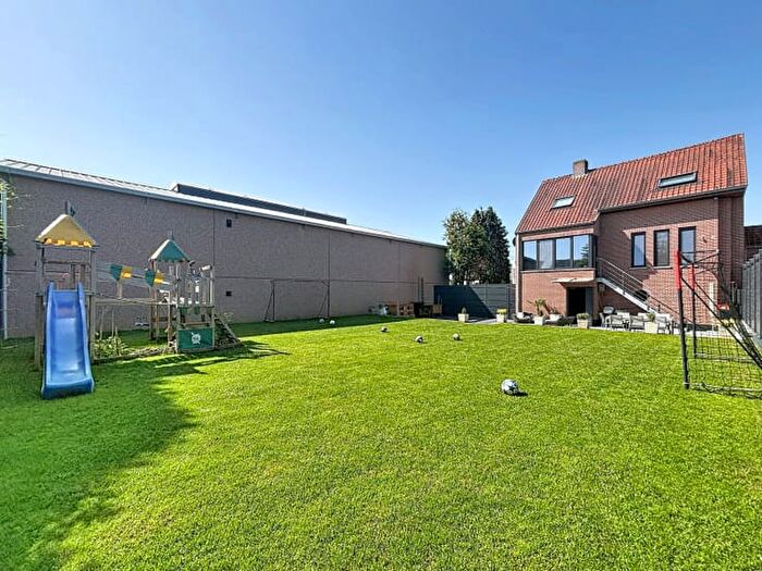 Chaussée d'Alsemberg, Waterloo : Maison 3 pièces à vendre