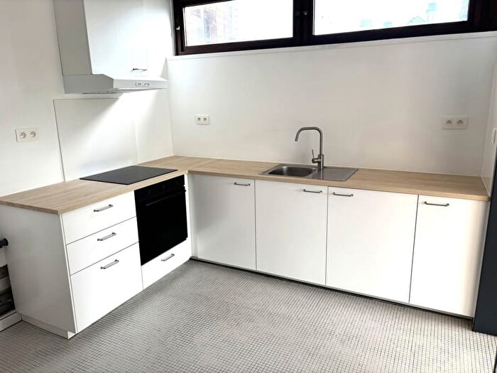 Appartement 3 pièces à louer - rue PierreJoseph Duménil, Mons