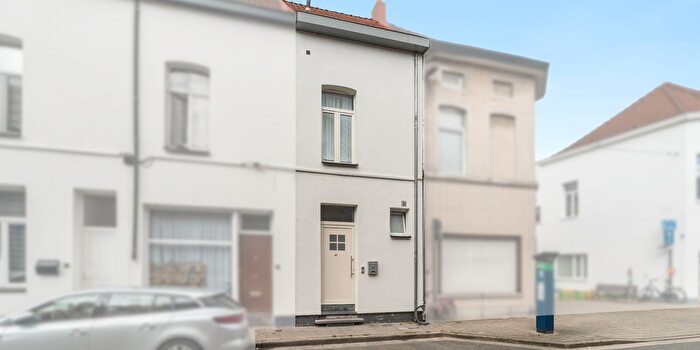 Maison 4 pièces à vendre à Edmond Van Hoorebekestraat, Ledeberg