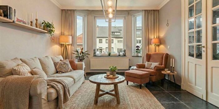 Kempische Steenweg, Hasselt : Maison 4 pièces à vendre