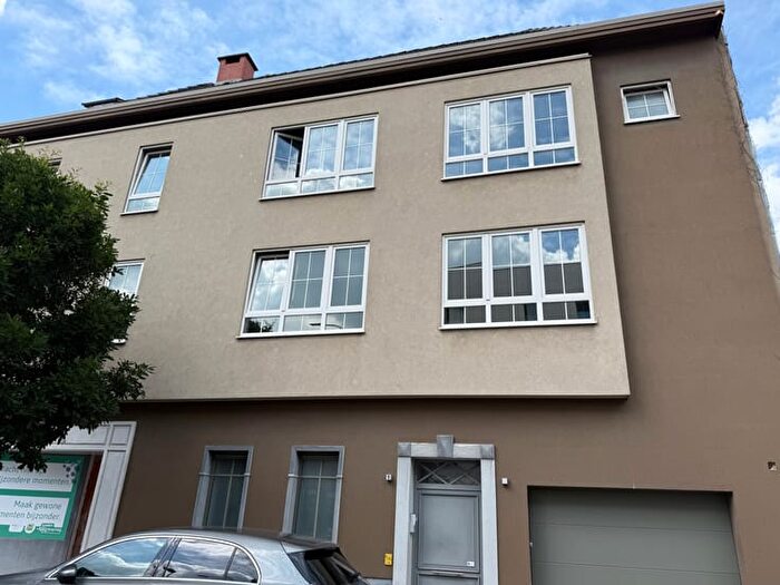 Appartement 2 pièces à Schoolstraat, Wijnegem, à louer