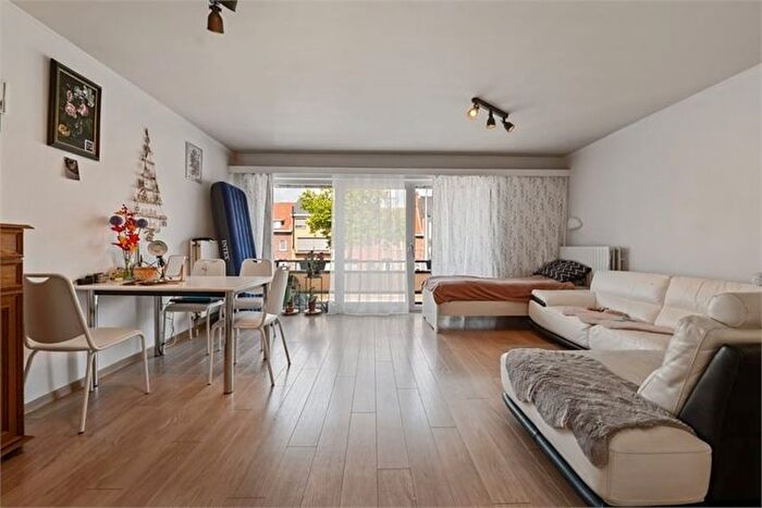 Kempische Steenweg, Hasselt : Appartement 3 pièces à vendre
