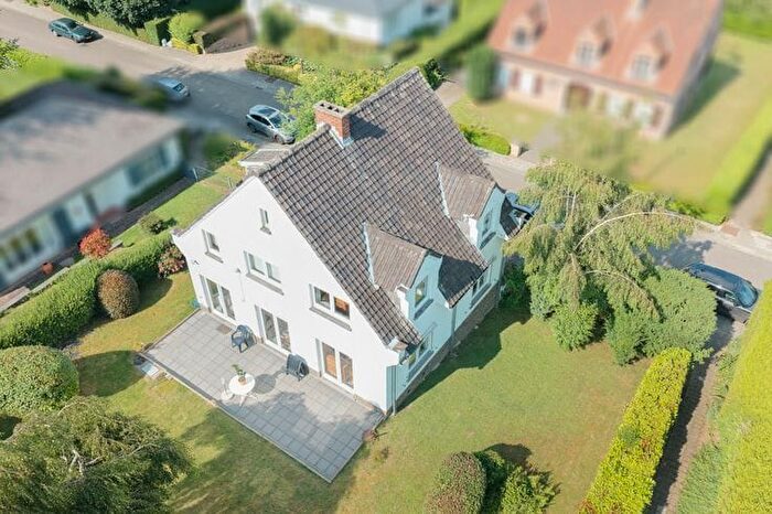 Maison 4 pièces à Nijsberglaan, Beersel, à vendre
