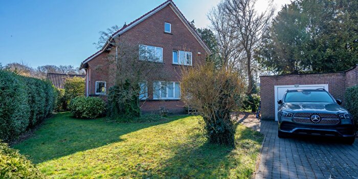 SintGenesiusRode, VlaamsBrabant : Maison 4 pièces à vendre