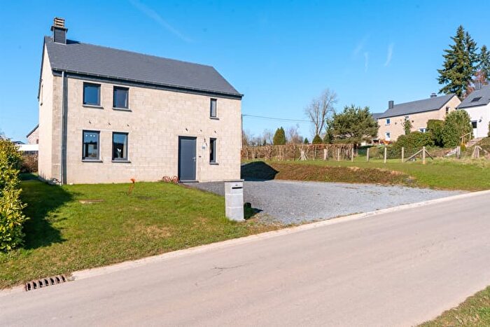 Rue des Longs Prés, SAINTEODE - Maison 3 pièces à vendre