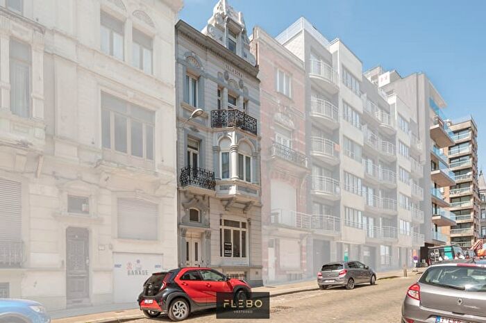 Boekareststraat, Oostende - Appartement 14 pièces à vendre