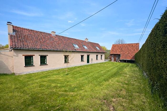Nophovestraat, Kluisbergen : Maison 3 pièces à louer