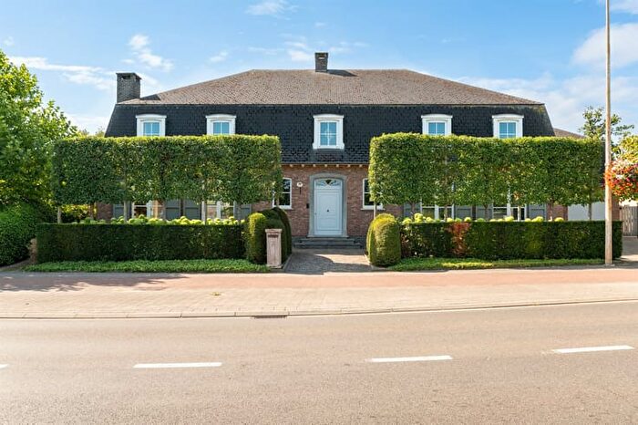 Maison 5 pièces à Leopoldstraat, GROBBENDONK, à vendre