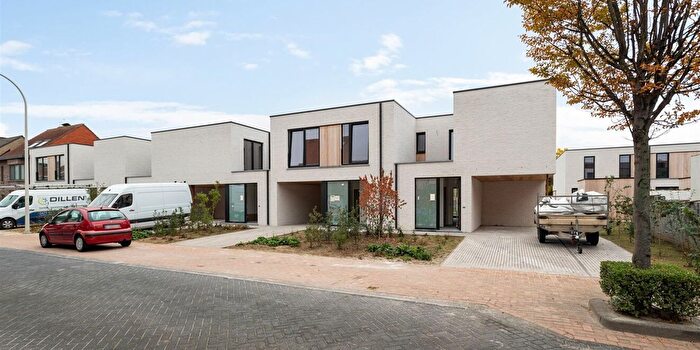 Maison 4 pièces à louer à Graanmolenstraat, Zwijndrecht