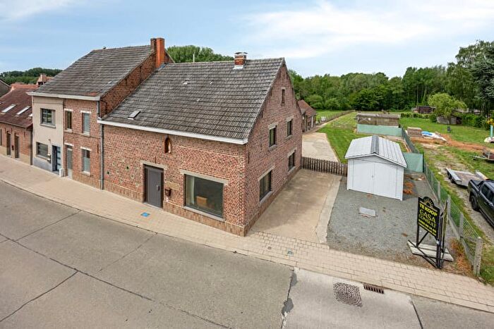 Maison 5 pièces à vendre à Donkerstraat, Roosdaal