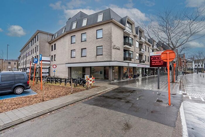 Markt, D : Appartement 2 pièces à vendre