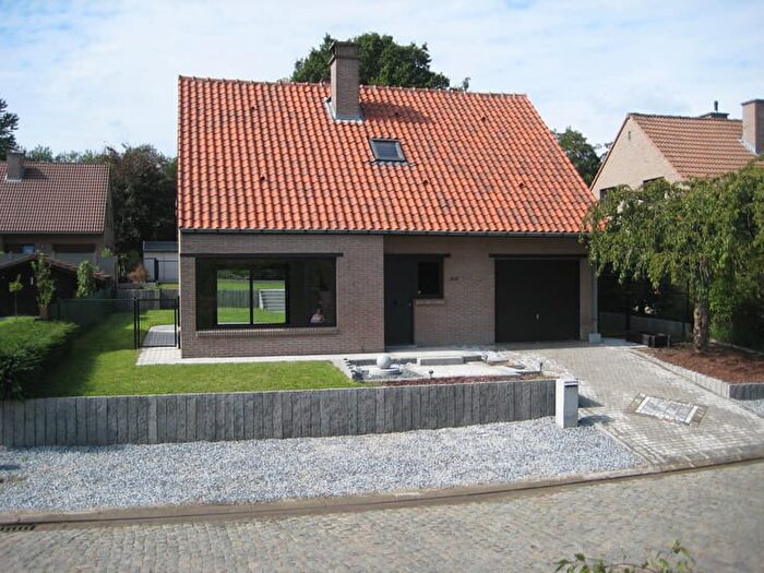 Maison 4 pièces à vendre à Bosstraat, SintGenesiusRode